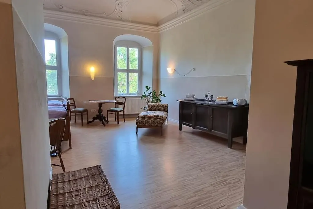 Apartment Schloss Kirchschoenbach Bei Prichsenstadt